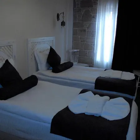 Orchis Otel *